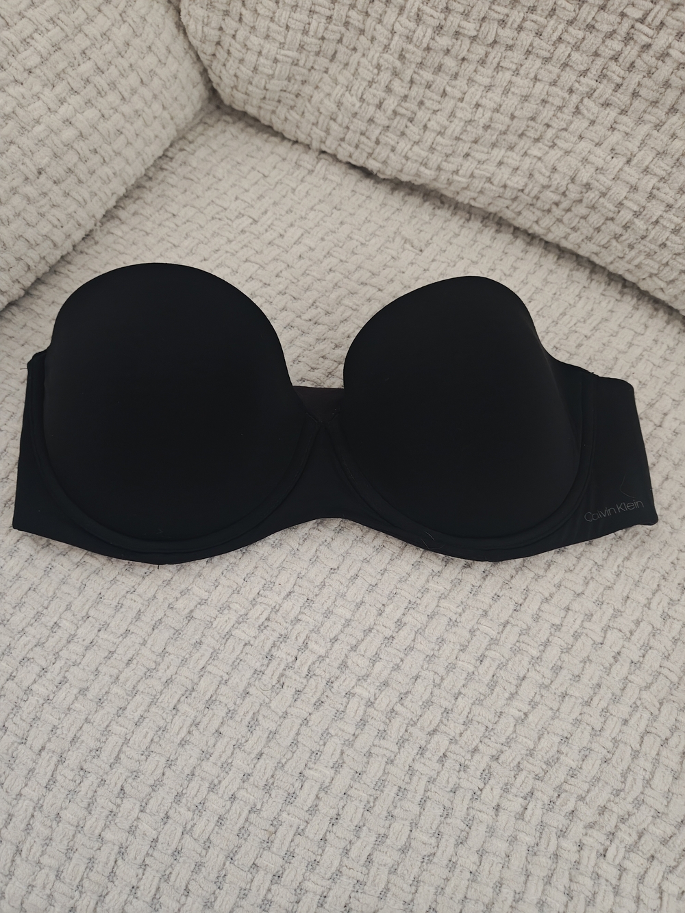 Calvin Klein Black Strapless T-Shirt Bra